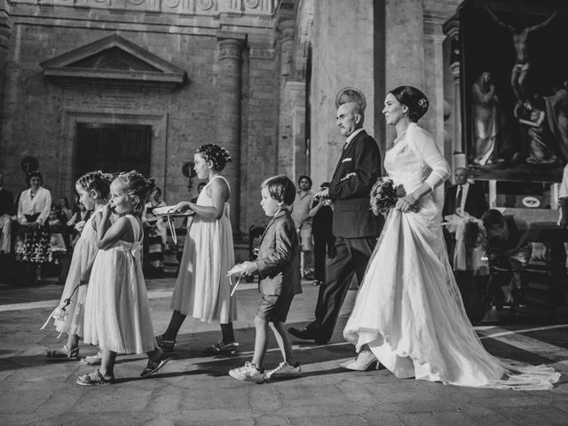 Il matrimonio di Roberto e Valentina a Montepulciano, Siena 10