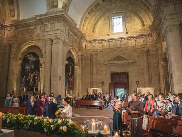 Il matrimonio di Roberto e Valentina a Montepulciano, Siena 12