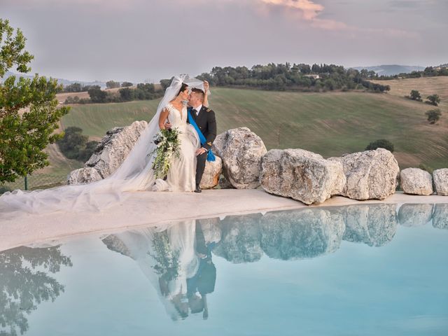 Il matrimonio di Pierluigi e Elisa a Fossombrone, Pesaro - Urbino 28