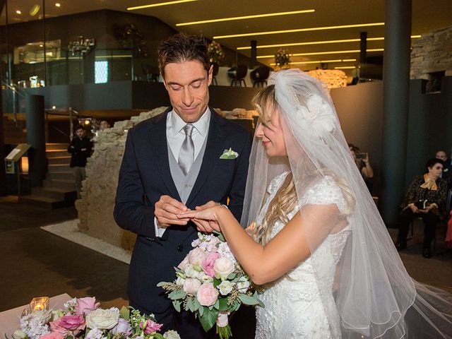 Il matrimonio di Max e Karmen a Bergamo, Bergamo 17