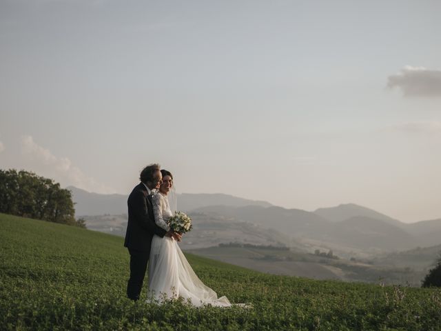Il matrimonio di Simonluca e Anastasia a Serra de&apos; Conti, Ancona 24