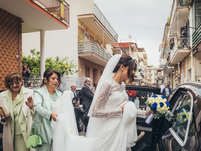 Il matrimonio di Michela e Raffaele a Pozzuoli, Napoli 15