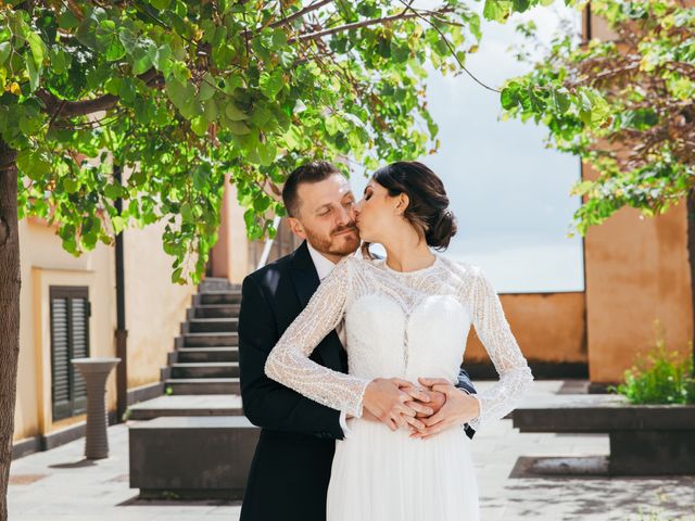 Il matrimonio di Michela e Raffaele a Pozzuoli, Napoli 33