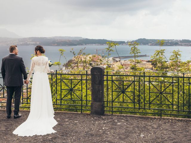 Il matrimonio di Michela e Raffaele a Pozzuoli, Napoli 38