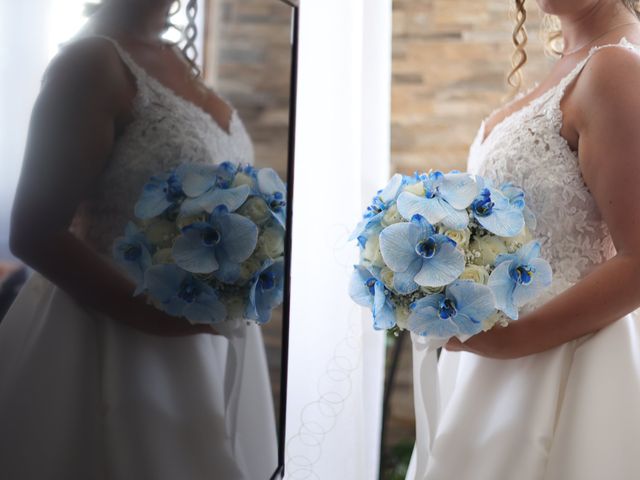 Il matrimonio di Roberto e Cristina a Napoli, Napoli 1