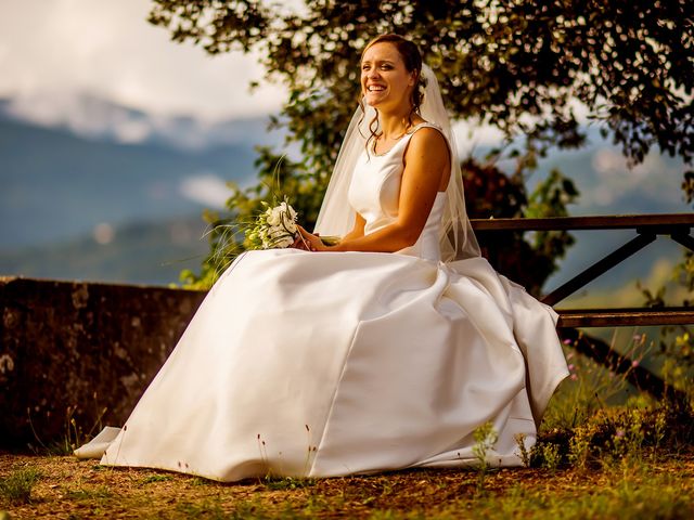 Il matrimonio di Matteo e Irene a Castelnuovo di Garfagnana, Lucca 30