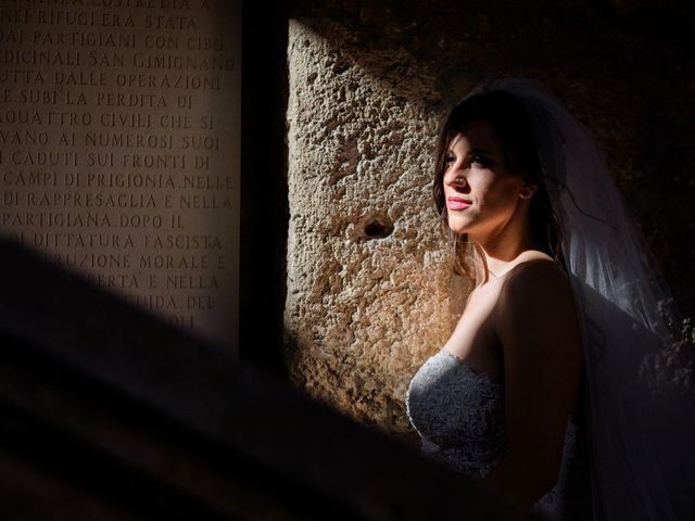 Il matrimonio di Simone e Cristiana a San Gimignano, Siena 19