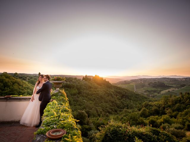 Il matrimonio di Simone e Cristiana a San Gimignano, Siena 28