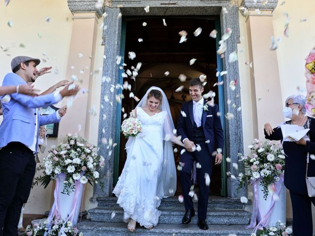 Il matrimonio di Luca e Valentina a Montevecchia, Lecco 16