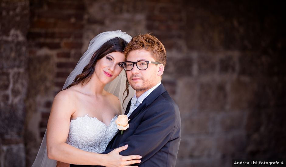 Il matrimonio di Simone e Cristiana a San Gimignano, Siena