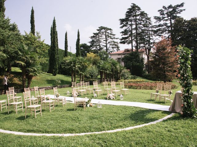 Il matrimonio di Alex e Linda a Mandello del Lario, Lecco 22