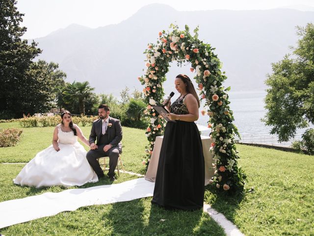 Il matrimonio di Alex e Linda a Mandello del Lario, Lecco 44