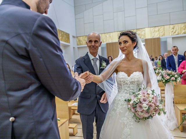 Il matrimonio di Maurizio e Elena a Bergamo, Bergamo 57