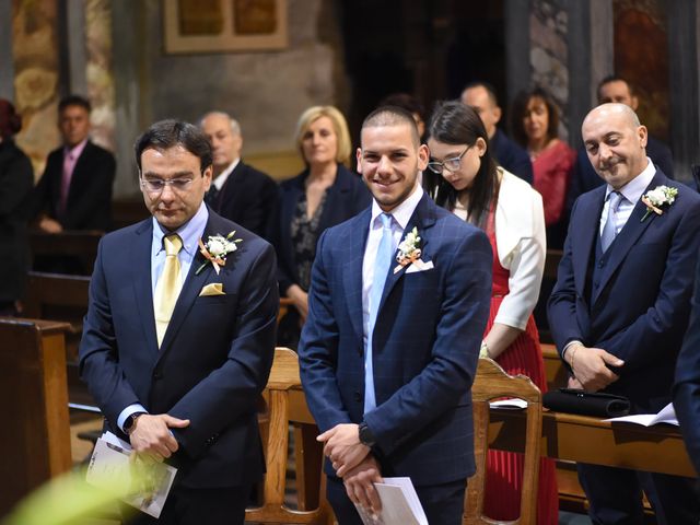 Il matrimonio di Francesco e Adriana a Cunardo, Varese 25