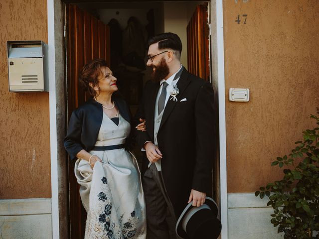 Il matrimonio di Enzo e Roberta a Capestrano, L&apos;Aquila 19