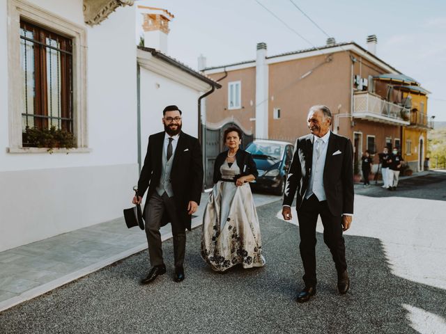 Il matrimonio di Enzo e Roberta a Capestrano, L&apos;Aquila 66