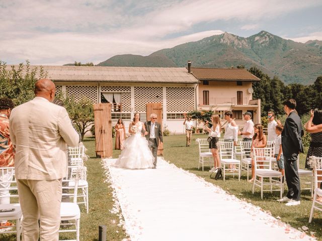 Il matrimonio di Giancarlos e Daniela a Gambarogno, Ticino 15