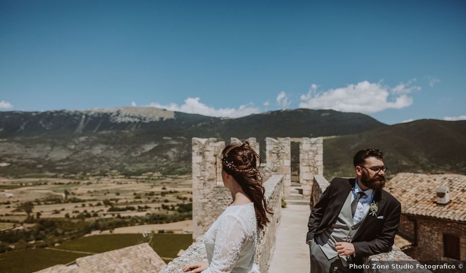 Il matrimonio di Enzo e Roberta a Capestrano, L'Aquila