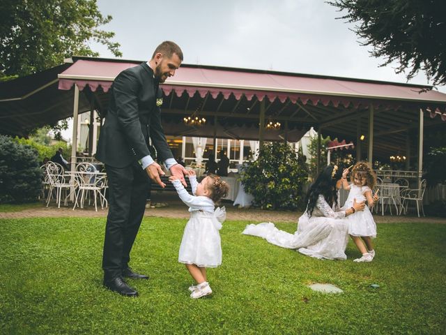 Il matrimonio di Marco e Vanessa a Ceriano Laghetto, Monza e Brianza 119