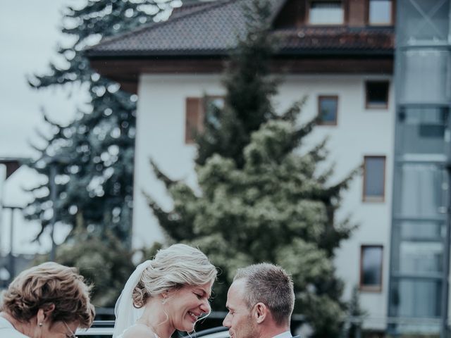 Il matrimonio di Stefan e Simone a Badia-Abtei, Bolzano 60