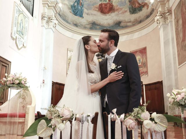 Il matrimonio di Valerio e Claudia a Vanzago, Milano 14