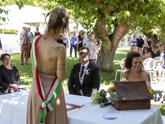 Il matrimonio di Luca e Pamela a Serra de&apos; Conti, Ancona 29