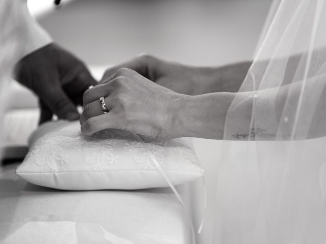 Il matrimonio di Laura e Antonesio a Porto Sant&apos;Elpidio, Fermo 19