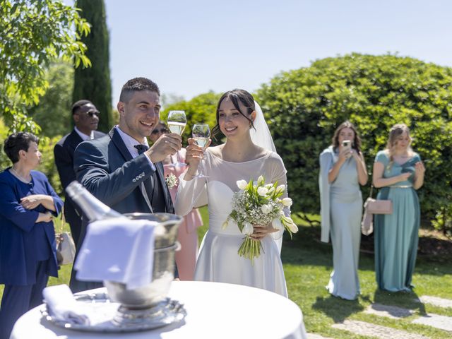 Il matrimonio di Luca e Francesca a Capriolo, Brescia 33