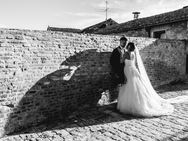 Il matrimonio di Manuel Muratori e Valentina Olivieri a Gradara, Pesaro - Urbino 6