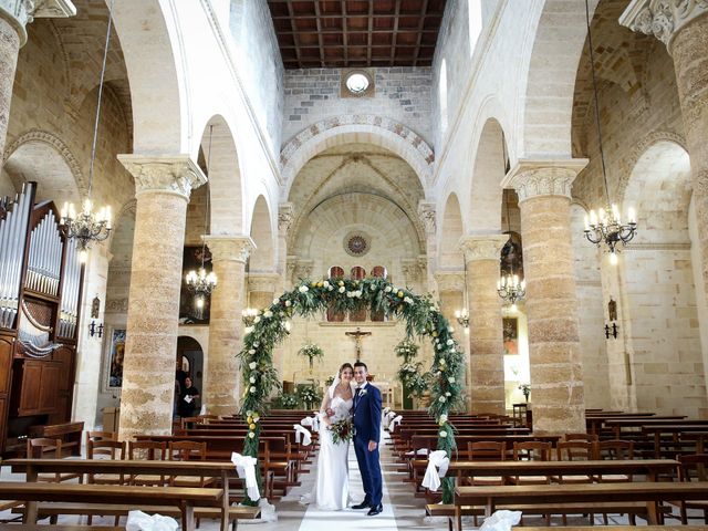 Il matrimonio di Nicola e Chiara a Torre Santa Susanna, Brindisi 13