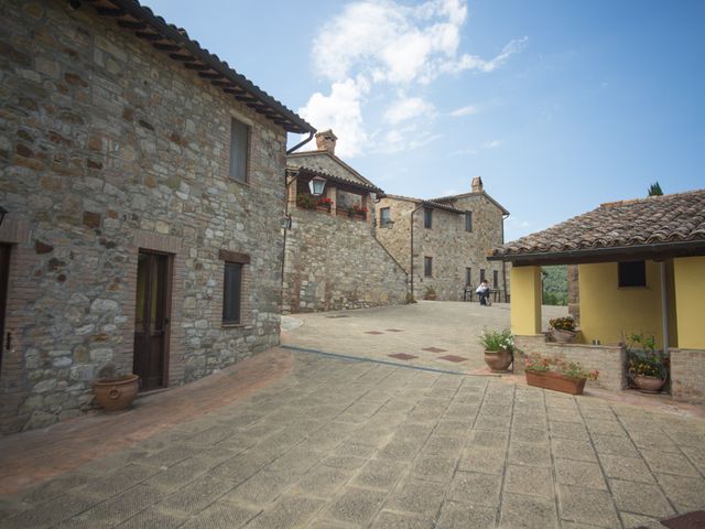 Il matrimonio di Andrea e Nadia a Todi, Perugia 5