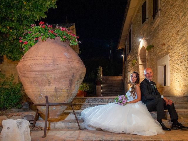 Il matrimonio di Viviana e Mirko a Treia, Macerata 32