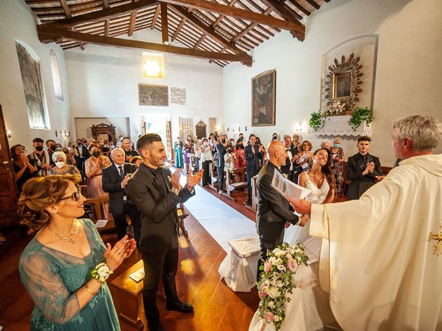 Il matrimonio di Viviana e Mirko a Treia, Macerata 40