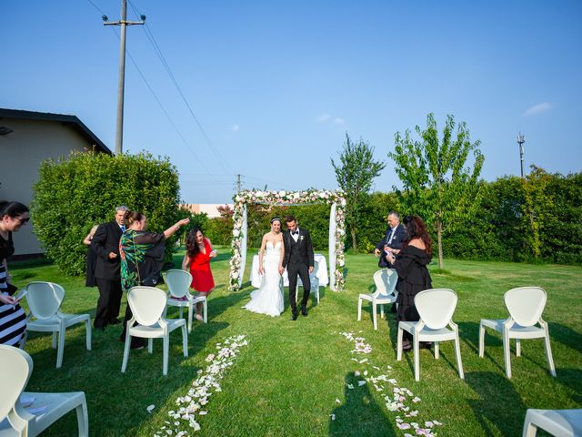 Il matrimonio di Luigi e Raffaella a Guardamiglio, Lodi 17