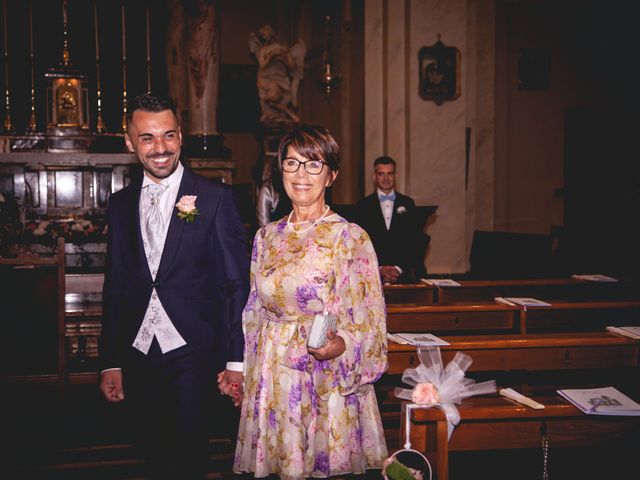 Il matrimonio di Mirko e Martina a Monvalle, Varese 22