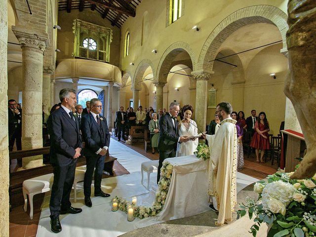 Il matrimonio di Ivan e Barbara a Nereto, Teramo 37