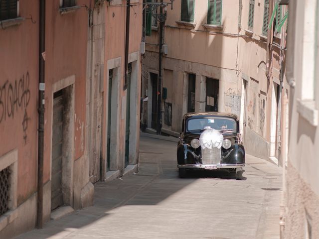 Il matrimonio di Simone e Viola a Carrara, Massa Carrara 17