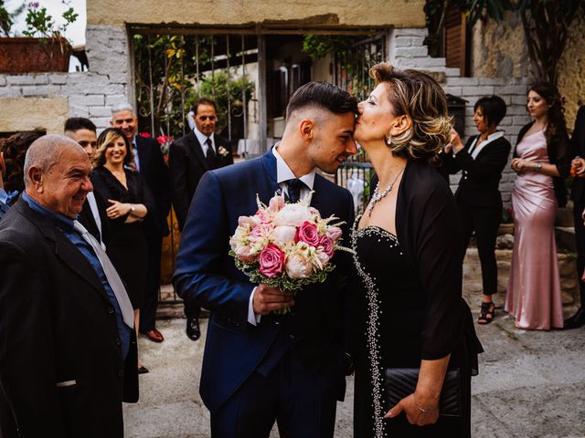 Il matrimonio di Naomi e Francesco a Ardore, Reggio Calabria 10