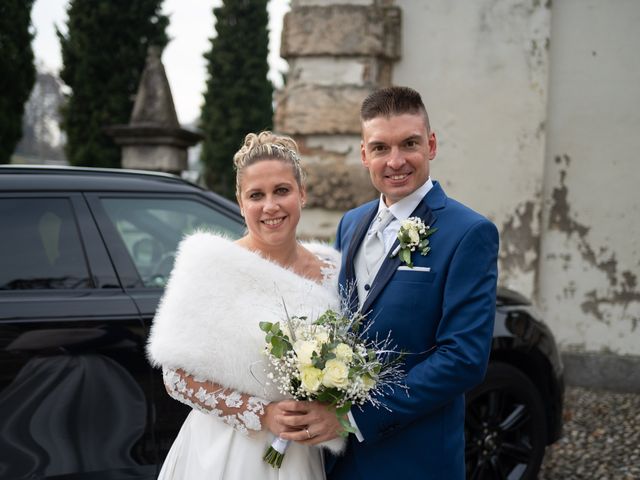 Il matrimonio di Mattia e Silvia a Brenna, Como 18