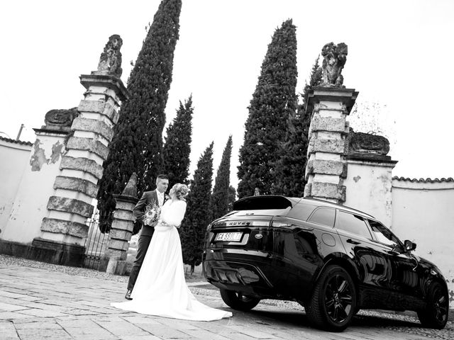 Il matrimonio di Mattia e Silvia a Brenna, Como 19