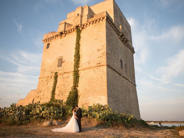 Il matrimonio di Fabio e Marielena a Lecce, Lecce 30