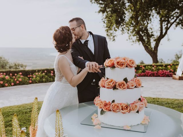 Il matrimonio di Simone e Simona a Vasto, Chieti 143