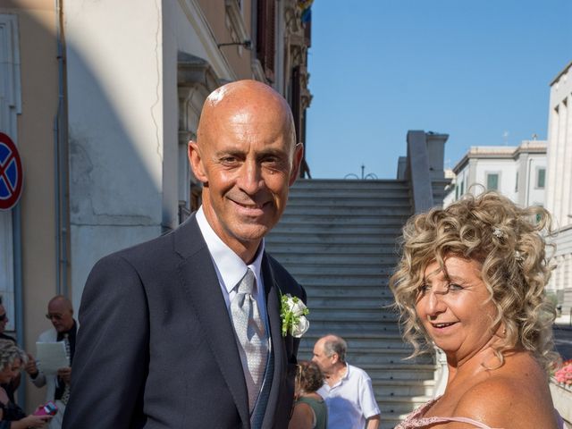 Il matrimonio di Cristina e Devid a Livorno, Livorno 23