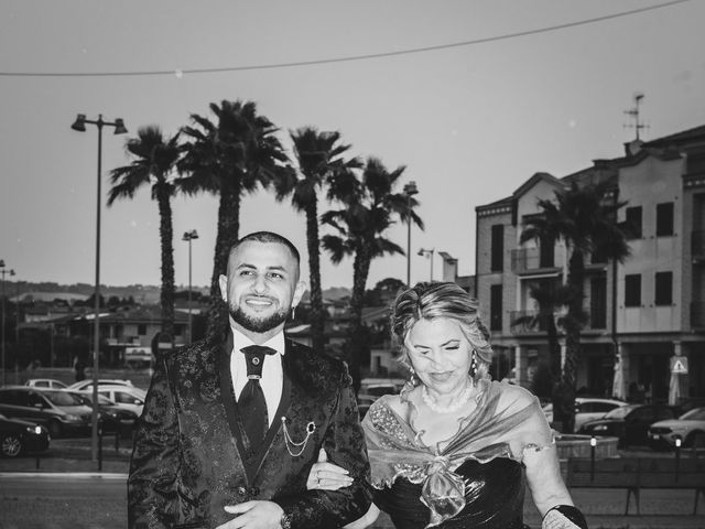Il matrimonio di Serxhio e Cristina a Morrovalle, Macerata 33