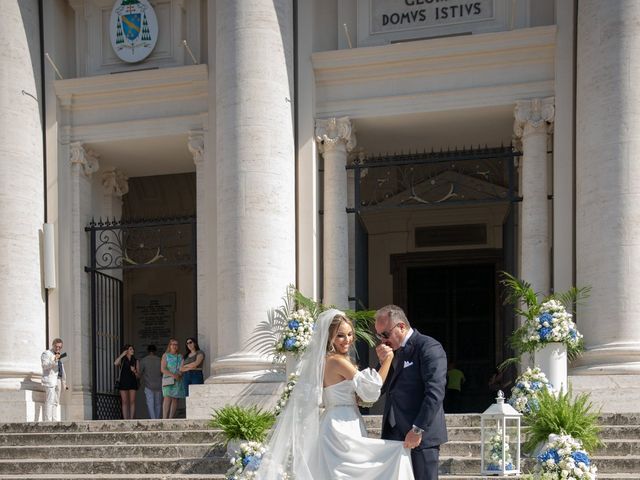 Il matrimonio di Emmanuele e Alessia a Napoli, Napoli 11
