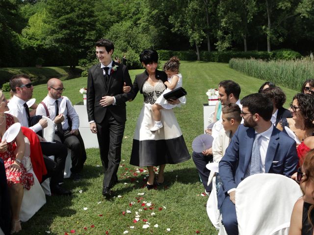 Il matrimonio di Davide e Elena a Gropello Cairoli, Pavia 30