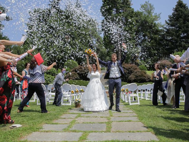 Il matrimonio di Alessio e Julia a Carnago, Varese 15