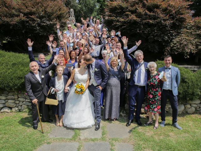Il matrimonio di Alessio e Julia a Carnago, Varese 17