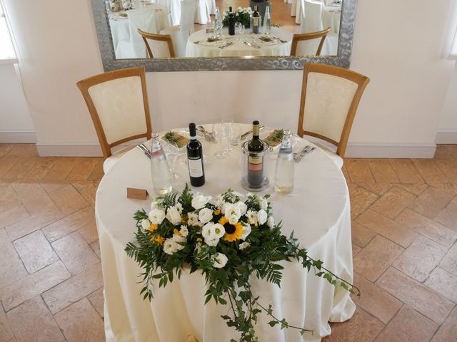 Il matrimonio di Alessio e Julia a Carnago, Varese 23