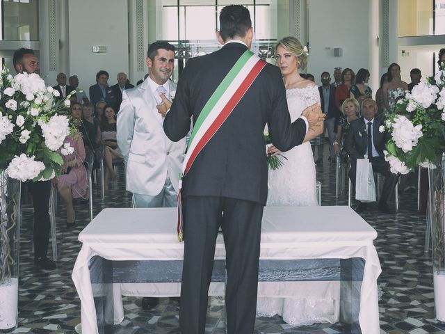 Il matrimonio di Stefano e Marina a Senigallia, Ancona 23